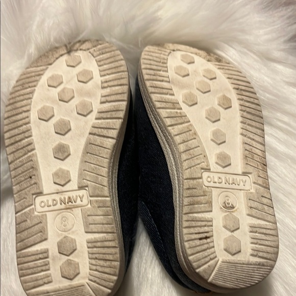 Old Navy Blue Moccasin Shoes with Classic Design - Picture 6 of 6